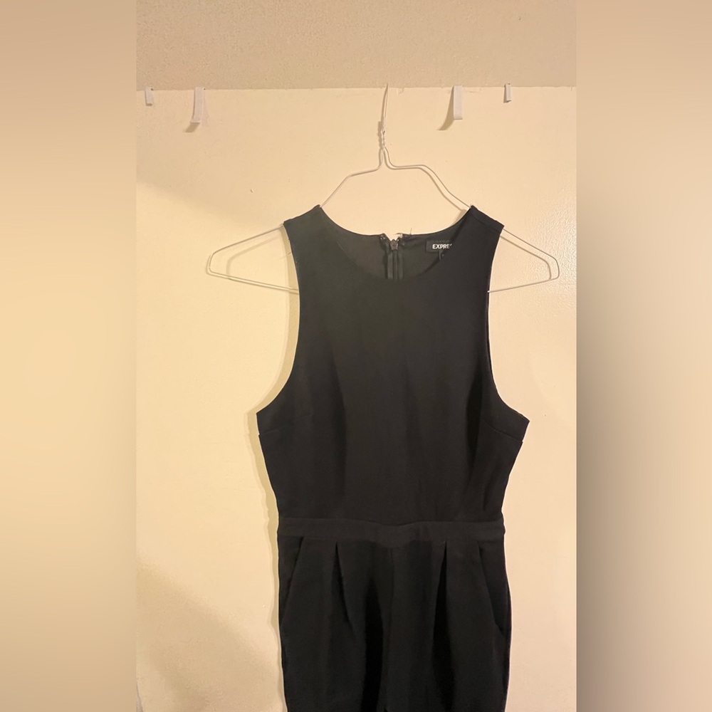 Express baggie legs jumpsuit size S thick material - Picture 3 of 8
